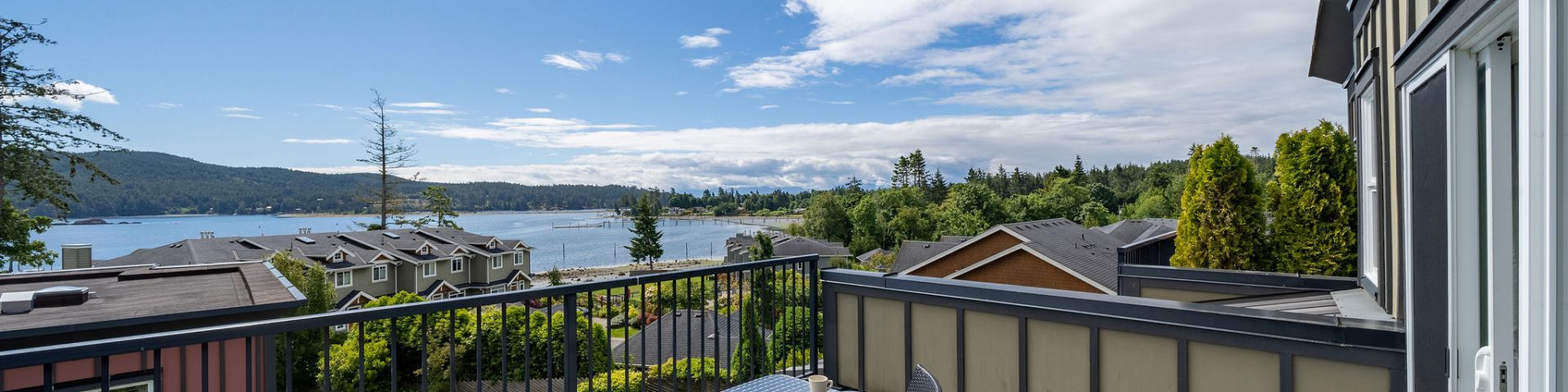 Sooke Harbour Townhome - 123